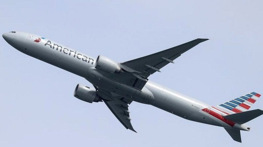 US Airlines plane turns around mid-flight over mask row