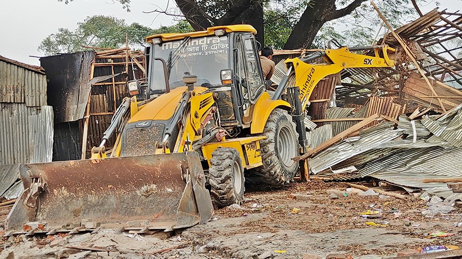 Demolition drive in Chuadanga