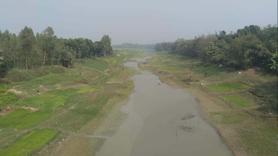 Rivers, canals of Chalan Beel going extinct!