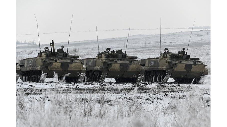 UK threatens sanctions on Kremlin-linked people over Ukraine