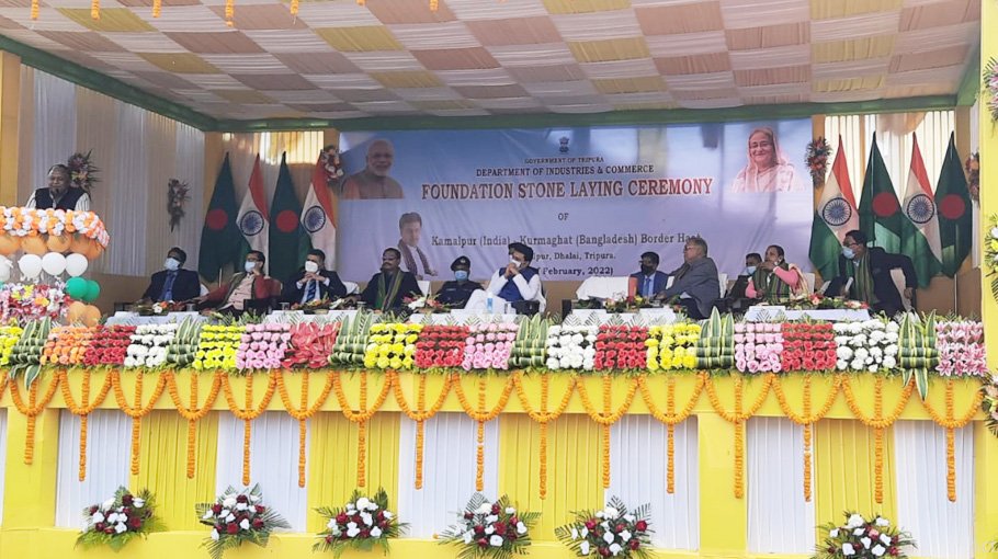 Borderhaat opens new dimension  in ties with India: Tipu Munshi