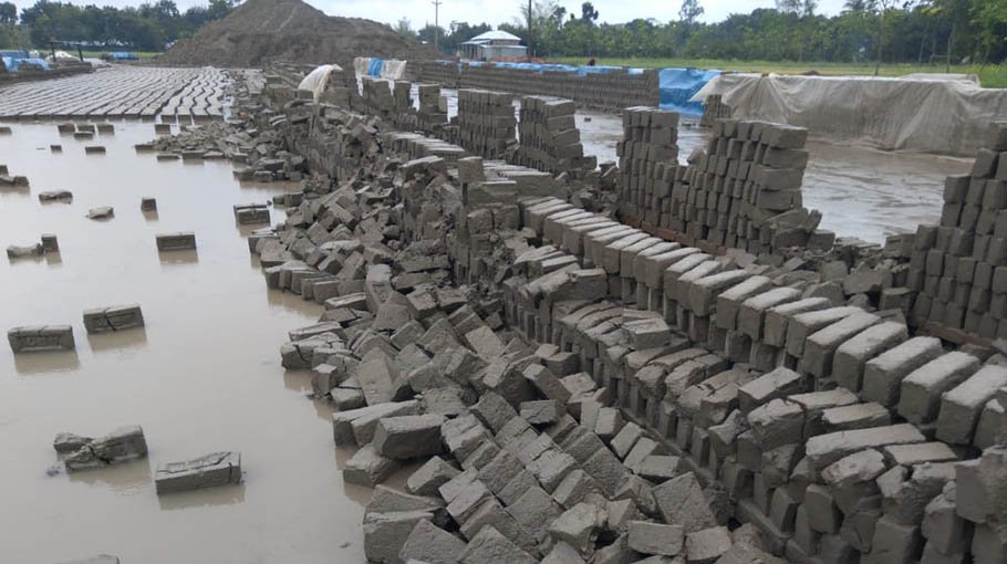 Rain damages raw bricks in Chatmohar