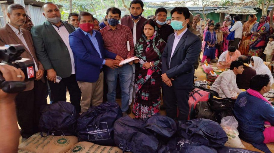 District admin extends help to Cox’s Bazar road crash victim family