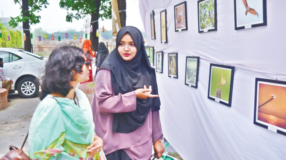 SAU Photography Society  holds exhibition