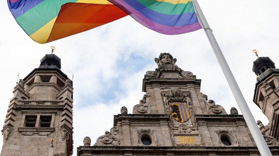 Germany okays raising rainbow flag at gov’t buildings
