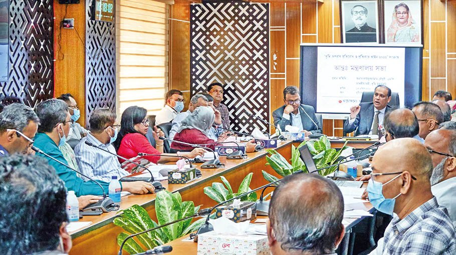 Equitable solution essential to ensure justice: Land Minister