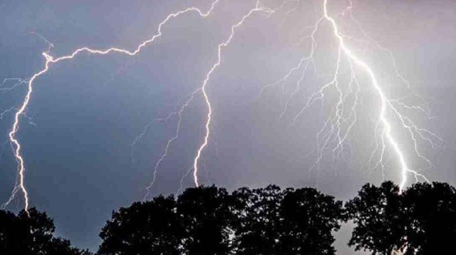 Lightning kills woman, daughter in Kishoreganj