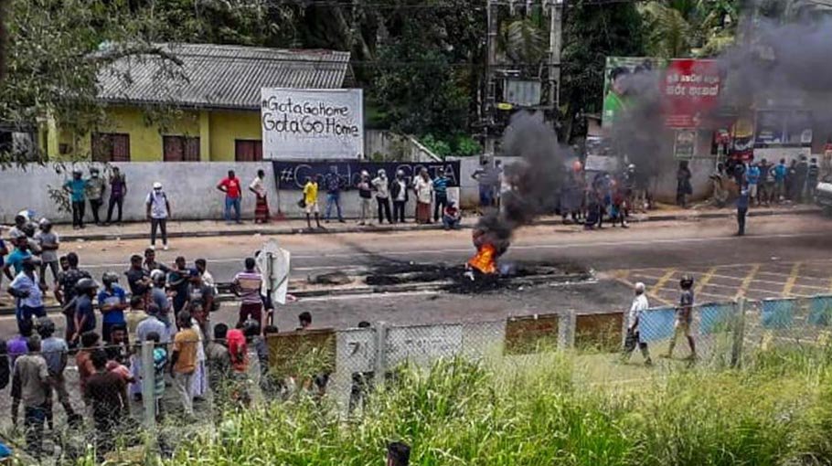 First protest death boosts calls to oust Sri Lanka president