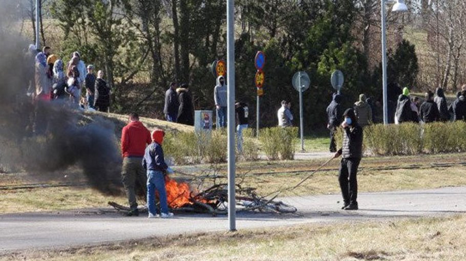 Bangladesh strongly condemns burning of Holy Quran in Sweden