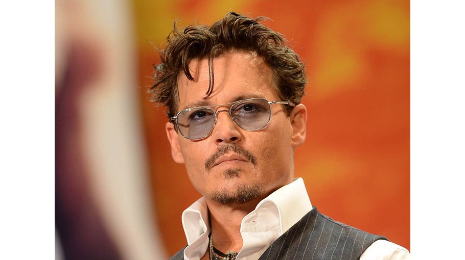 Johnny Depp in starring role at defamation trial