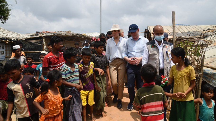 Danish crown princess interacts with rohingyas, host community
