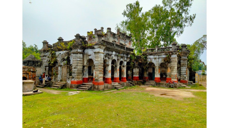 Ulipur Munshibari: A heritage on the way to ruin