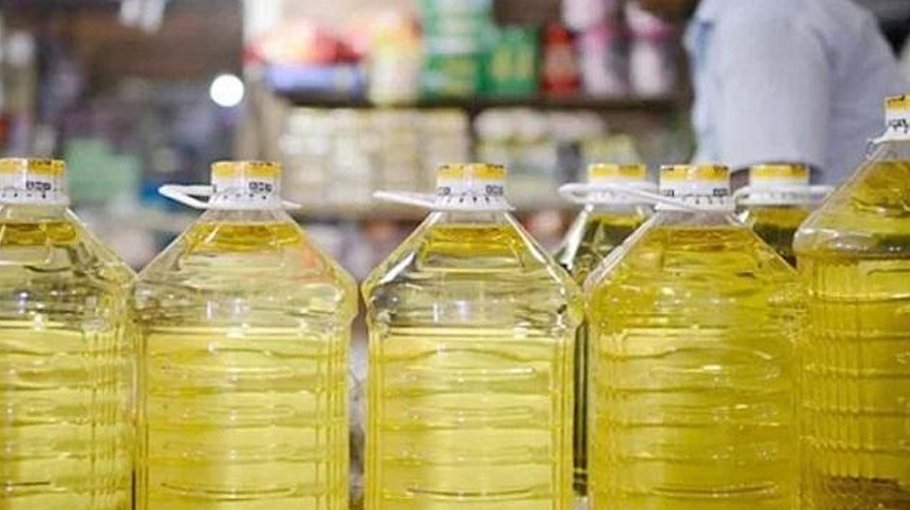 Two cos fined for hoarding soybeans oil in Ctg