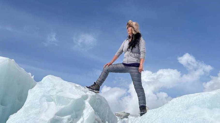 Sherpa woman climbs Everest for 10th time, breaks own record