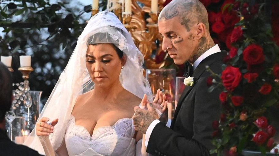 Kourtney, Travis tie the knot in Italy