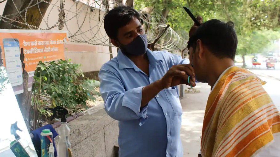 Roadside barber shops declining fast 