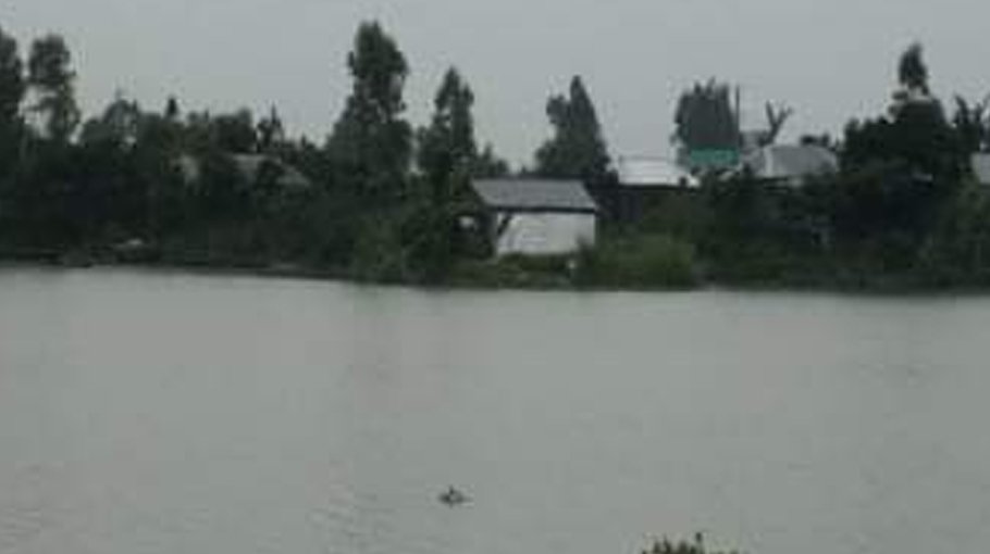 Water level of Jamuna River increases