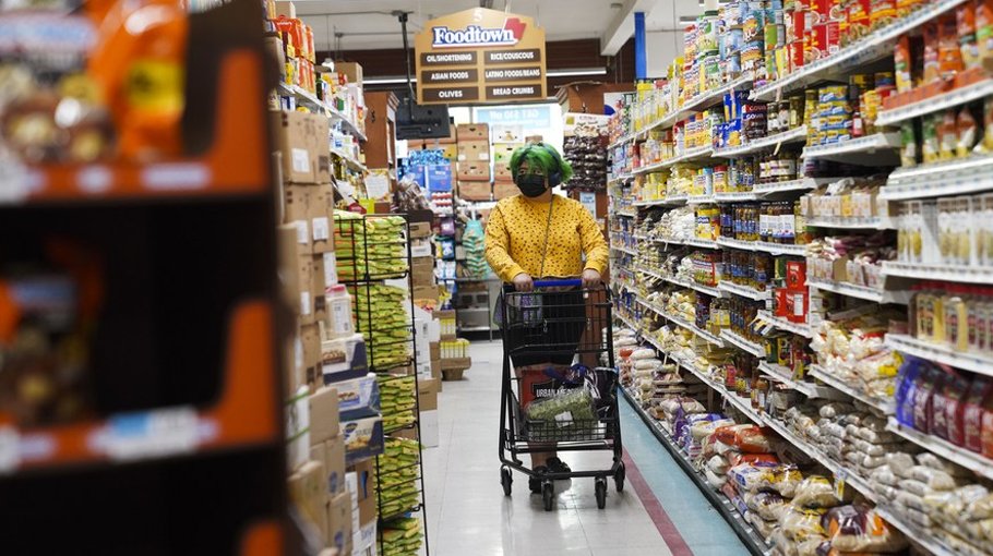 US must shoulder its responsibilities for world economic recovery