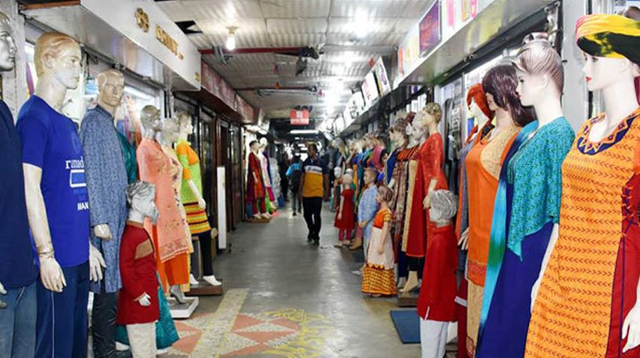Shops, markets to shutter at 8pm daily