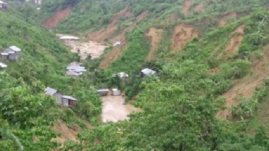 4 killed, 7 injured in Ctg landslides
