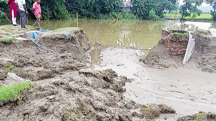 Bangamata Gold Cup match stopped as school ground collapsed