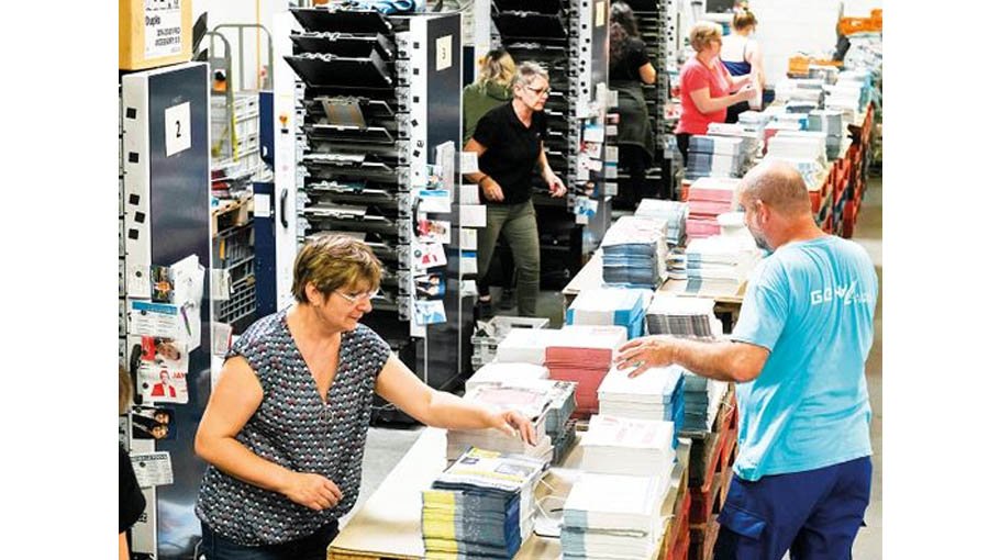 Political climate heats up in France