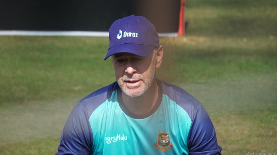 Siddons urges batters to play longer innings