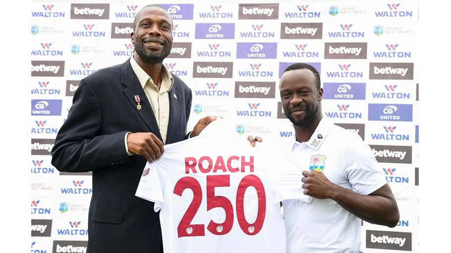 Roach is helping fast bowlers to mature quicker: Simmons