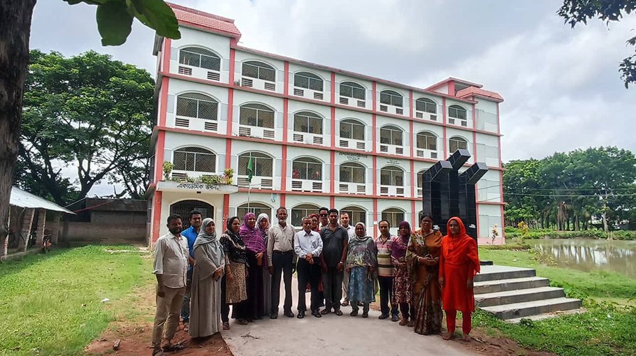 Mosharraf Hossain Degree College benefiting rural students of Jhenaidah