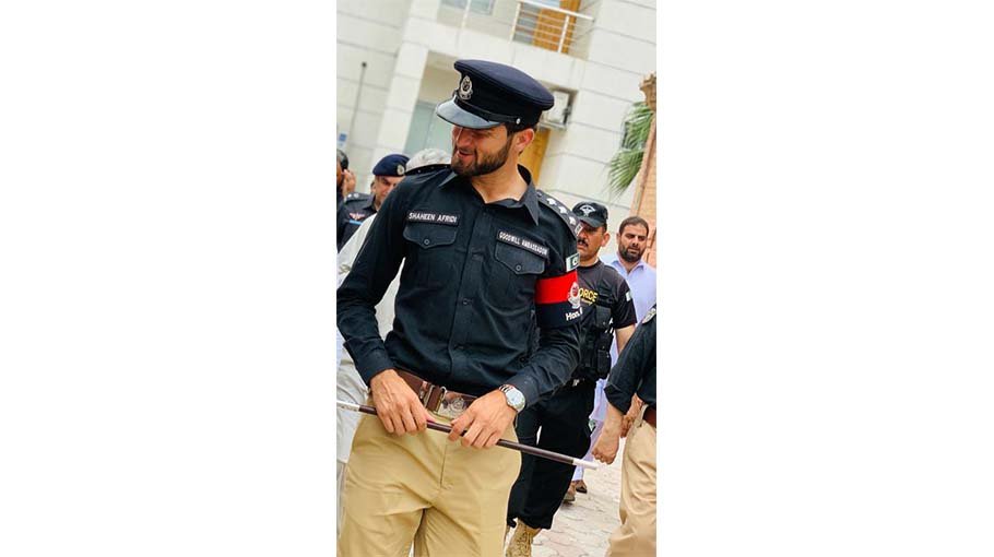 Shaheen Shah Afridi becomes honorary police officer