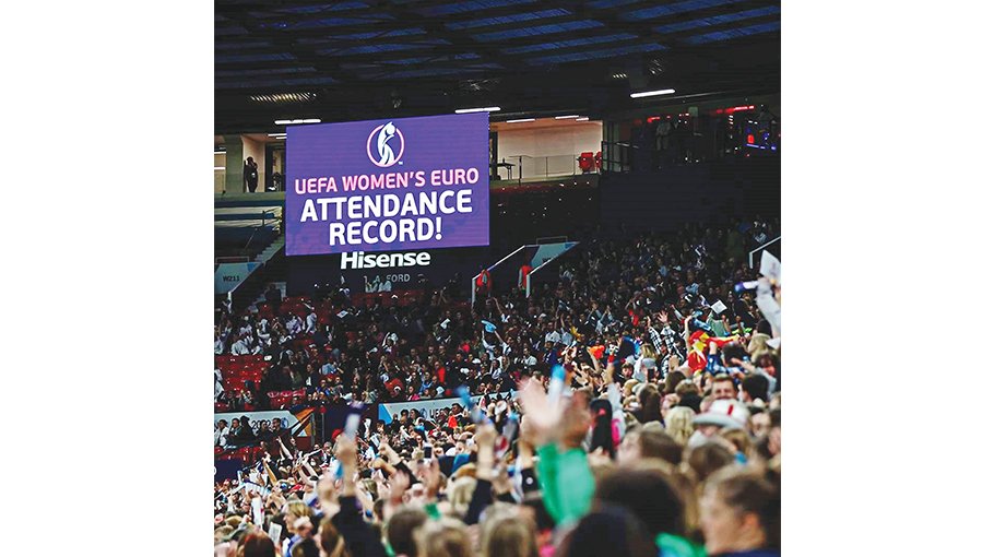 England make winning start in front of record Euro crowd