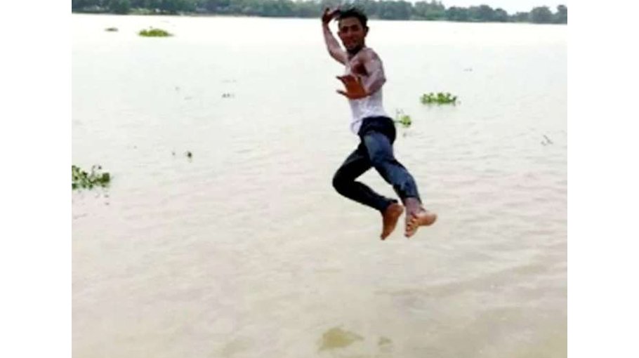 Teen dies while making TikTok video