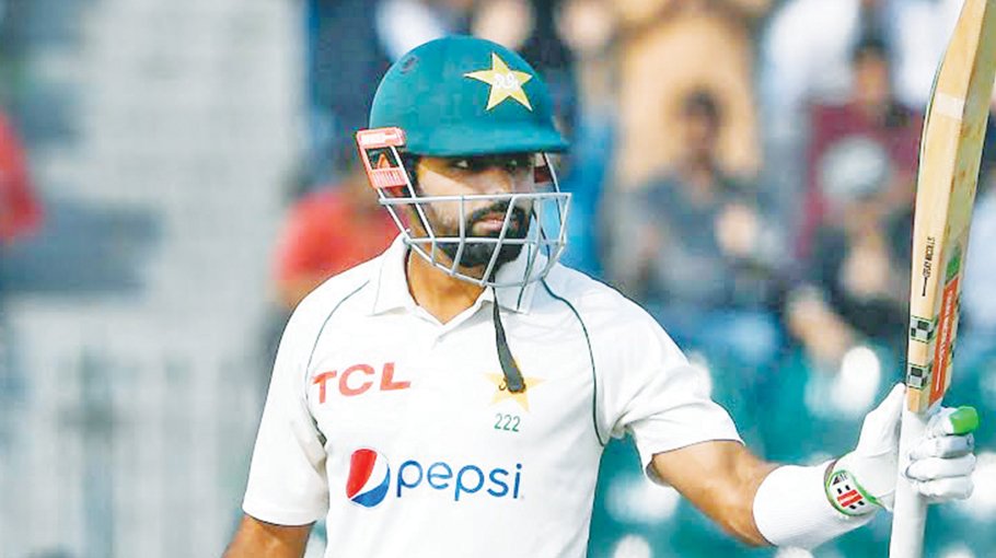 Babar is definitely going to be the key batter at the top: Waqar