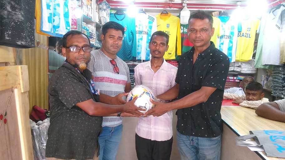 Distribution of footballs among Dinajpur players