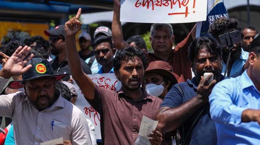 Sri Lankan PM, 2 rivals in presidential race