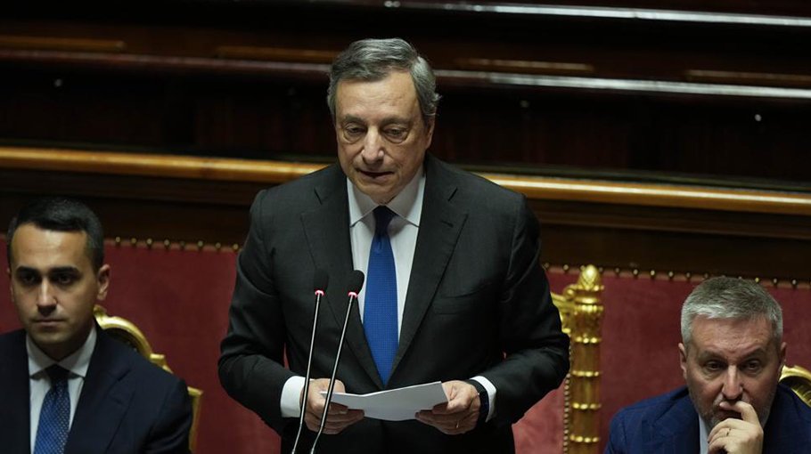Italy’s premier  sets conditions to remain in office