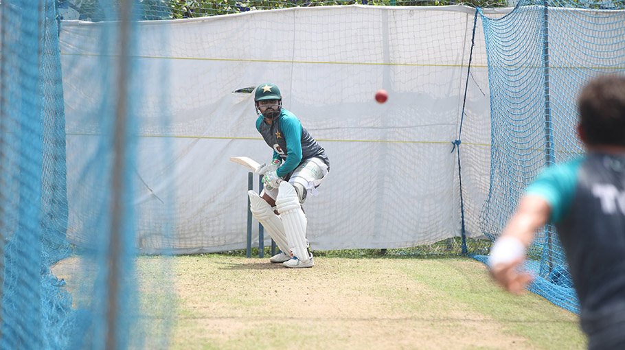 Buoyed Pakistan aim  for series sweep