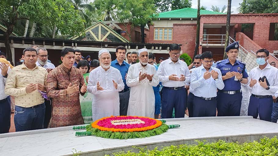 Law Commission chairman pays tribute to Bangabandhu