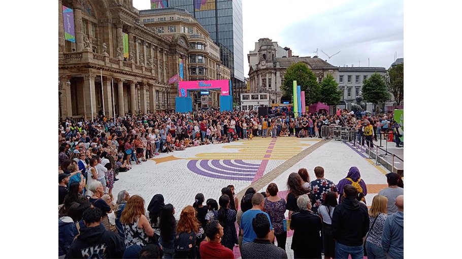 Birmingham wears festive look for C’wealth Games