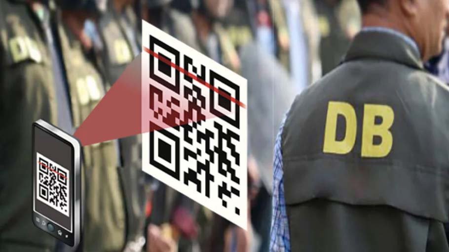 DB cops get jackets with QR code
