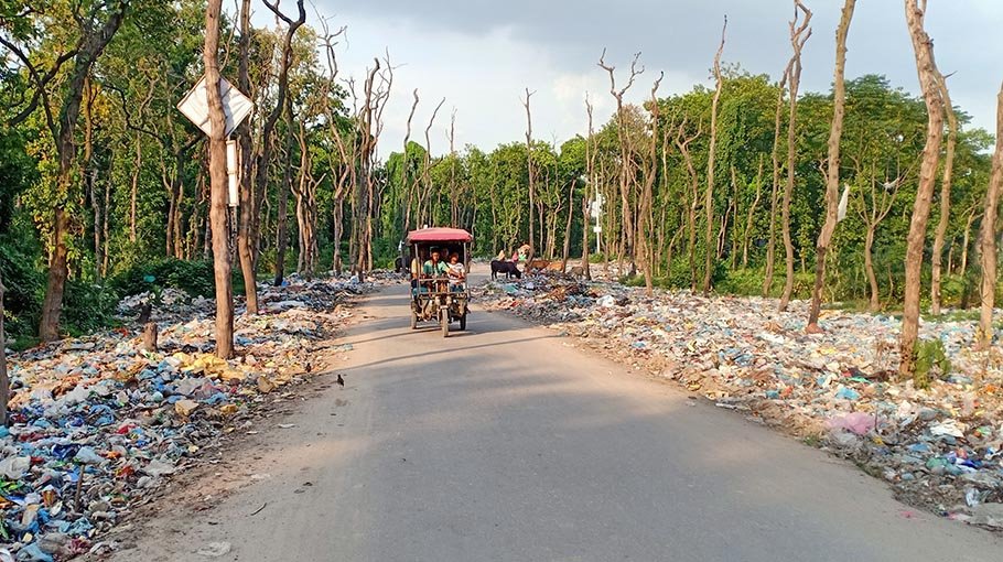 Kaliakair locals suffering from environmental pollution