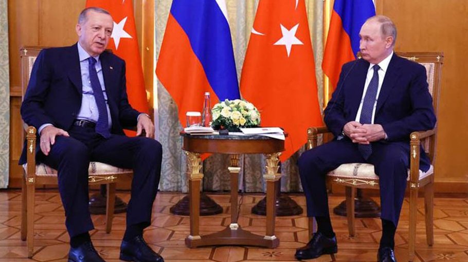 Putin, Erdogan meet to further Russia-Türkiye ties