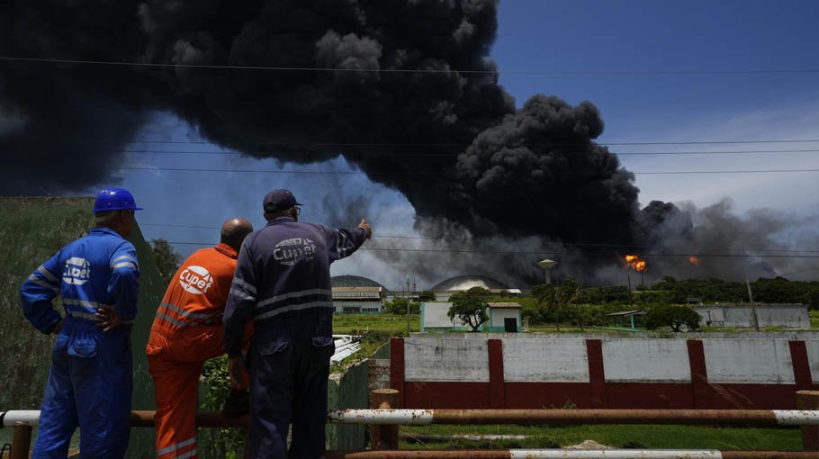 17 missing, 1 dead in Cuban oil facility fire