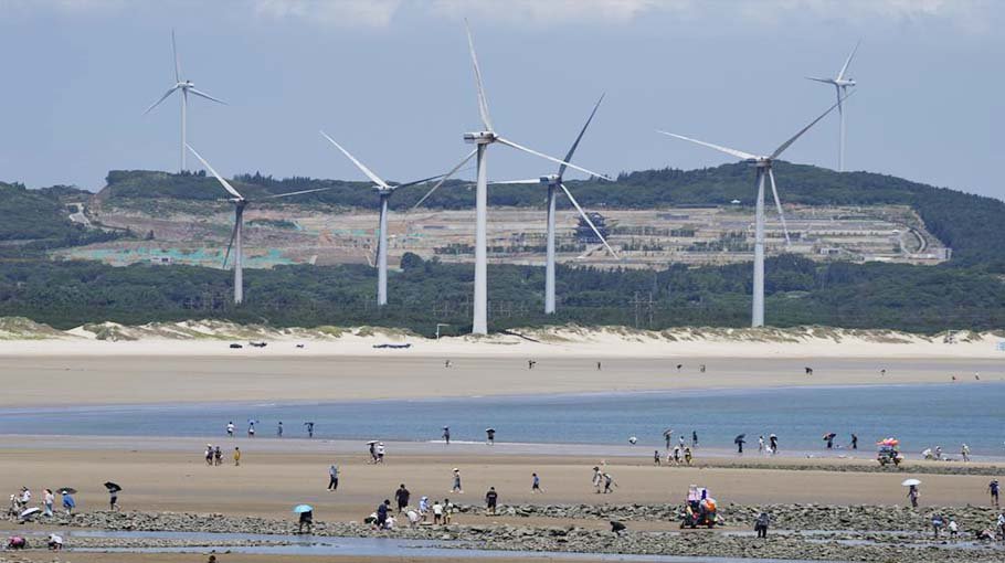China, US spar over  climate on Twitter