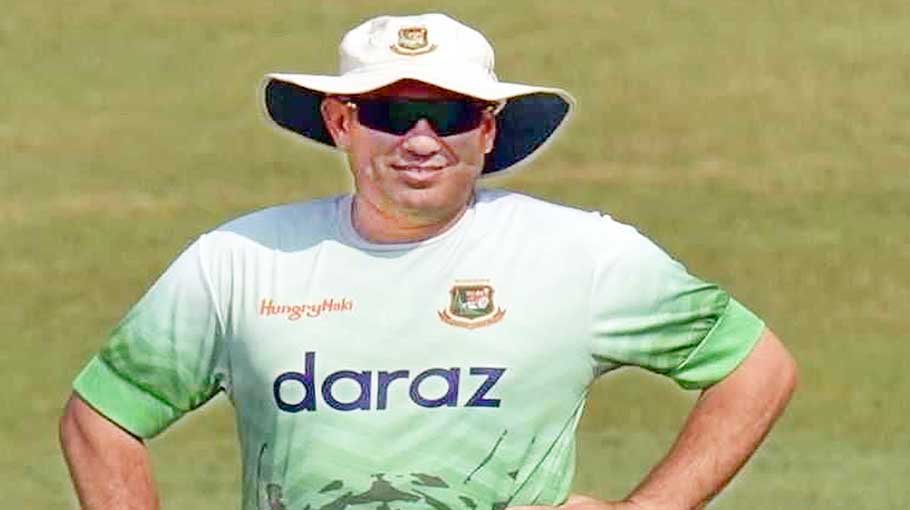 Domingo denies reports  of his resignation 