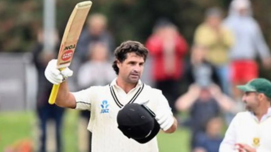 De Grandhomme retires from internationals