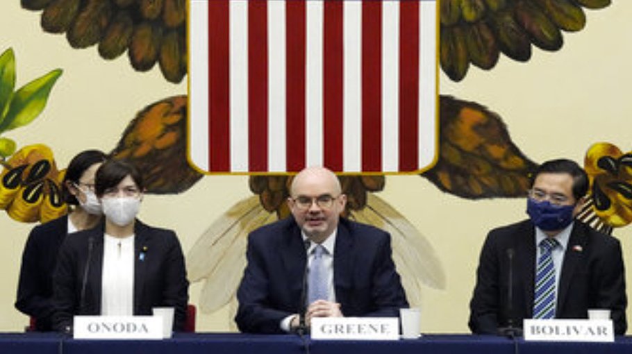 Japan, US, Philippines to step up maritime security ties