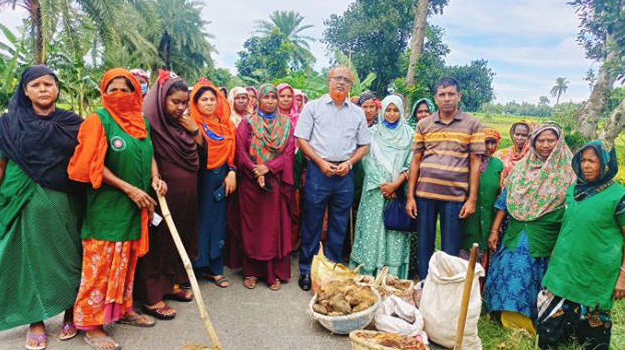 Tree plantation prog starts in Chuadanga