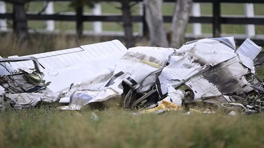 Three die as 2 small planes collide in midair near Denver