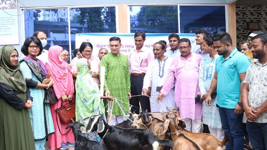 MCC rehabilitates 10 beggars